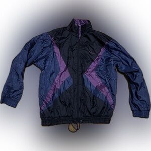 MacGregorVintage Black and Purple Windbreaker Jacket fits like a large